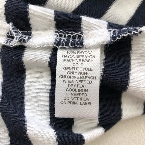‼️ LAST CHANCE ‼️Navy & white striped boatneck tee - Picture 4 of 4